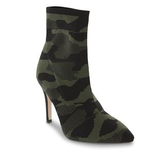 Women's Mia McKinley Pointed Toe Heeled Bootie